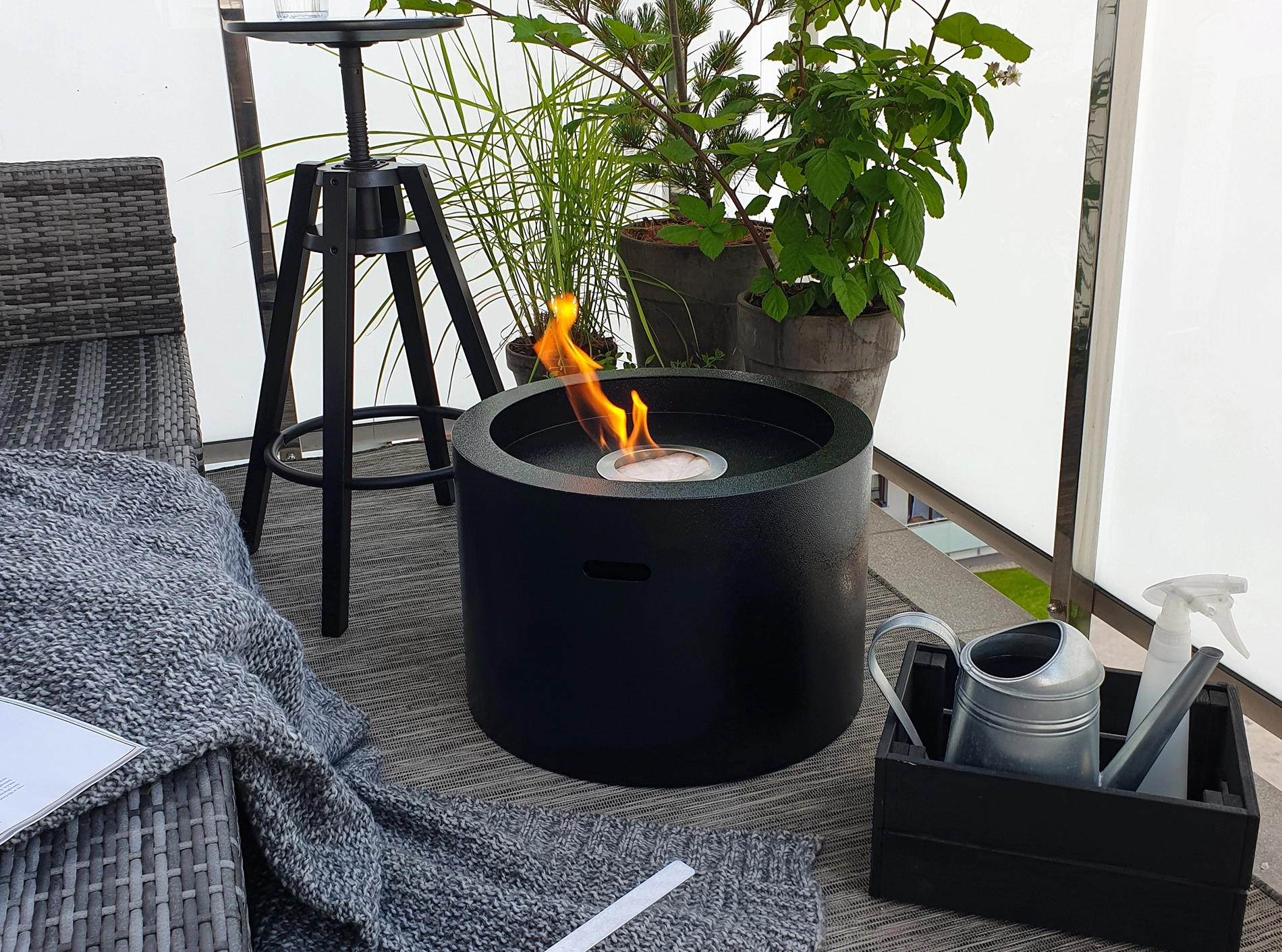 Hanging Bio Fireplace 900x400 Slim with glass